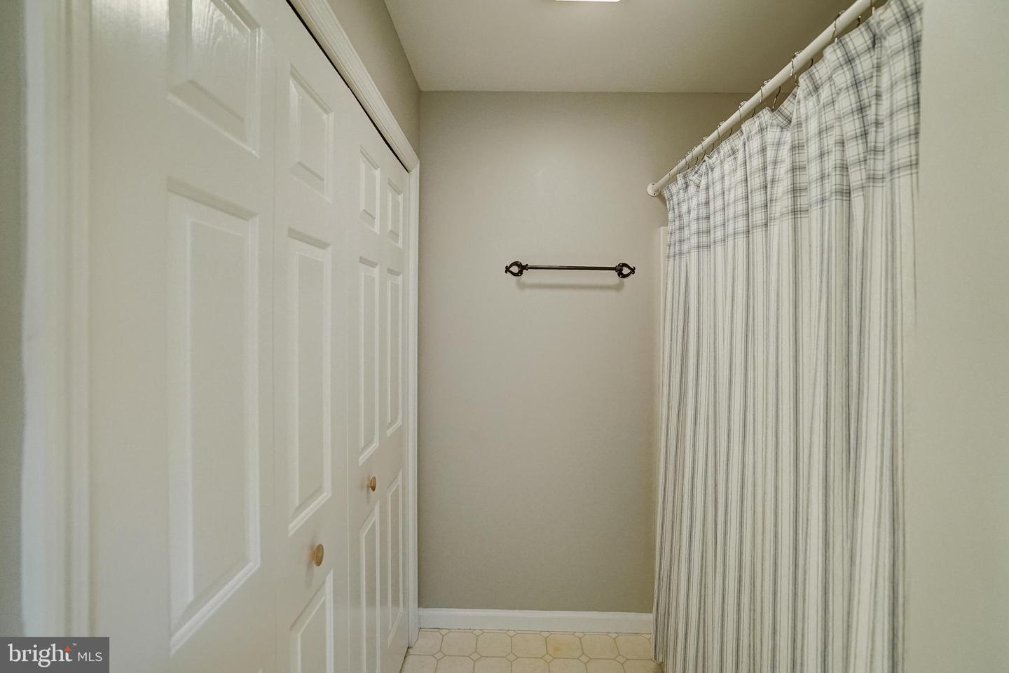 444 POINT DR, BUMPASS, Virginia 23024, 3 Bedrooms Bedrooms, 11 Rooms Rooms,4 BathroomsBathrooms,Residential,For sale,444 POINT DR,VALA2008132 MLS # VALA2008132
