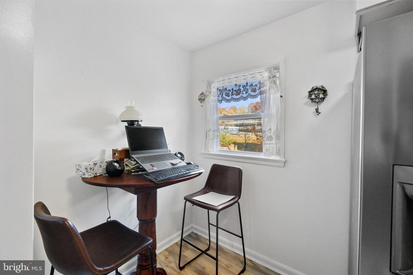 5915 5TH RD N, ARLINGTON, Virginia 22203, 4 Bedrooms Bedrooms, 7 Rooms Rooms,3 BathroomsBathrooms,Residential,For sale,5915 5TH RD N,VAAR2059984 MLS # VAAR2059984