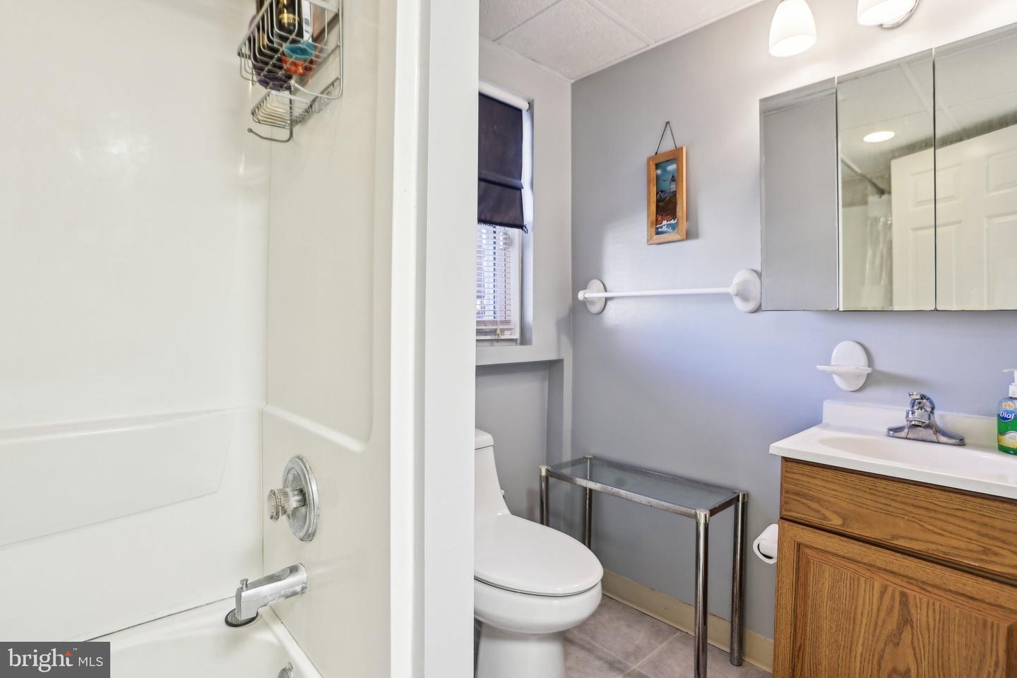 5915 5TH RD N, ARLINGTON, Virginia 22203, 4 Bedrooms Bedrooms, 7 Rooms Rooms,3 BathroomsBathrooms,Residential,For sale,5915 5TH RD N,VAAR2059984 MLS # VAAR2059984
