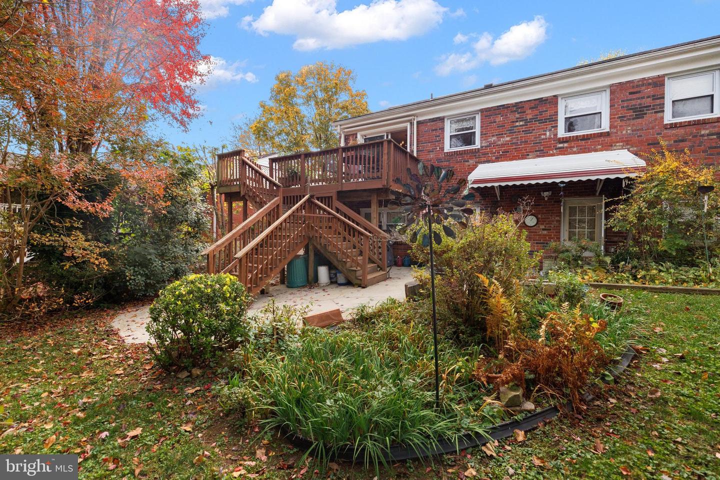 5915 5TH RD N, ARLINGTON, Virginia 22203, 4 Bedrooms Bedrooms, 7 Rooms Rooms,3 BathroomsBathrooms,Residential,For sale,5915 5TH RD N,VAAR2059984 MLS # VAAR2059984