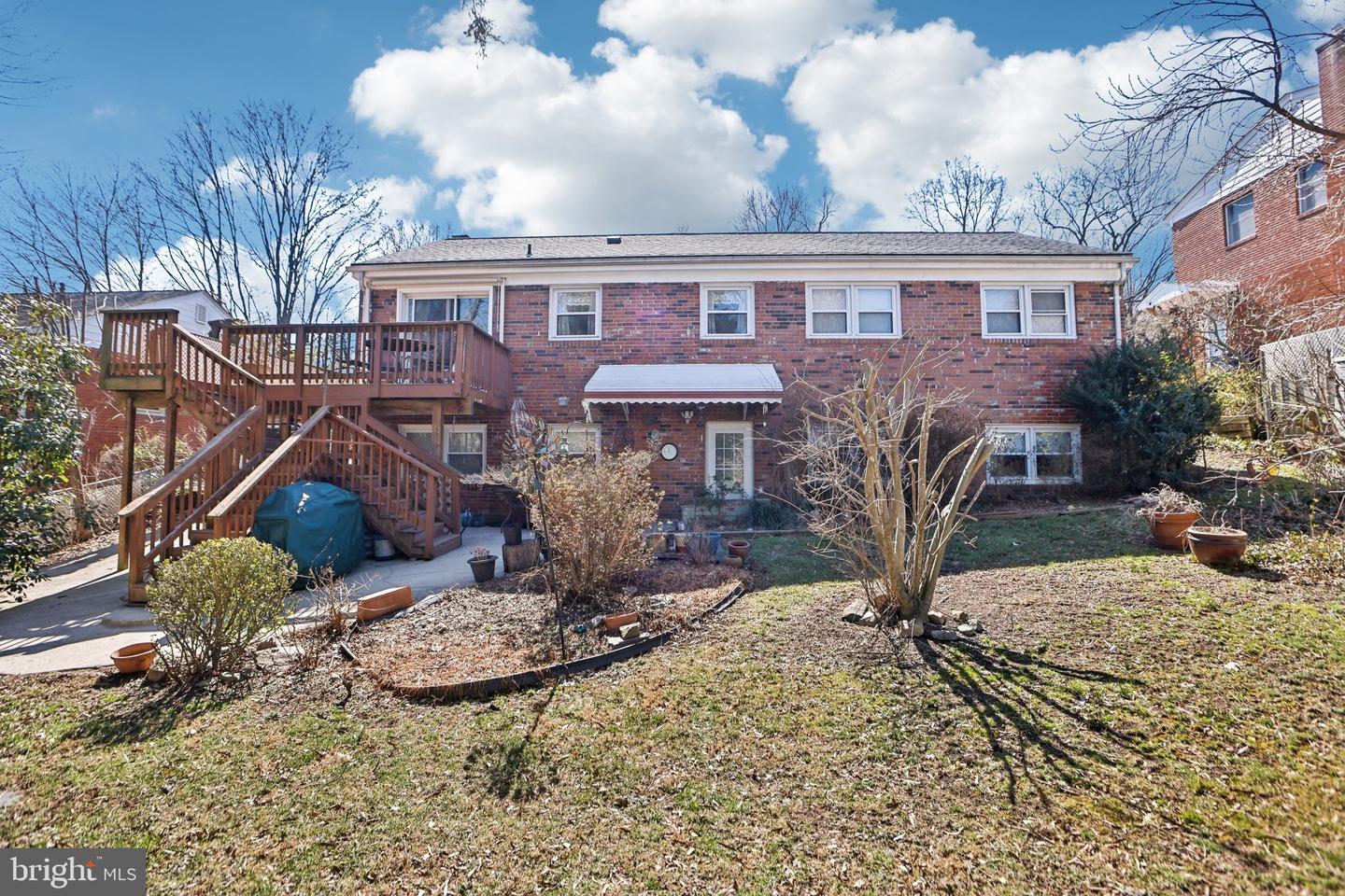 5915 5TH RD N, ARLINGTON, Virginia 22203, 4 Bedrooms Bedrooms, 7 Rooms Rooms,3 BathroomsBathrooms,Residential,For sale,5915 5TH RD N,VAAR2059984 MLS # VAAR2059984