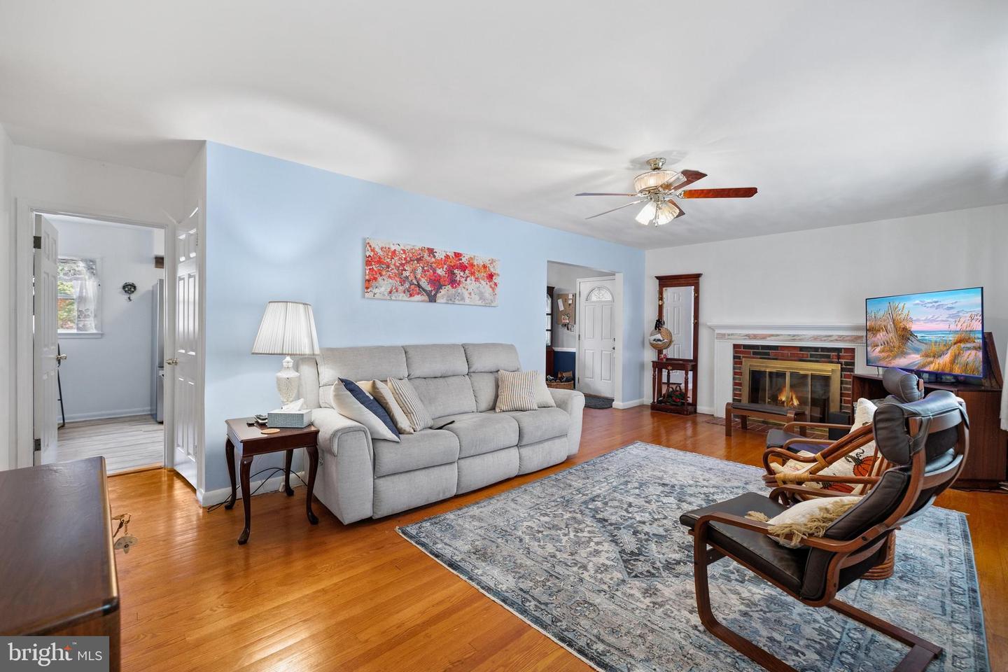 5915 5TH RD N, ARLINGTON, Virginia 22203, 4 Bedrooms Bedrooms, 7 Rooms Rooms,3 BathroomsBathrooms,Residential,For sale,5915 5TH RD N,VAAR2059984 MLS # VAAR2059984