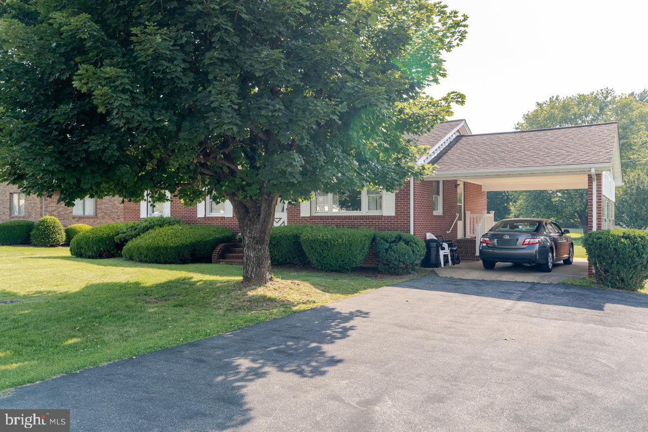 205 LEWIS AVE, ELKTON, Virginia 22827, 3 Bedrooms Bedrooms, ,1 BathroomBathrooms,Residential,For sale,205 LEWIS AVE,VARO2002414 MLS # VARO2002414
