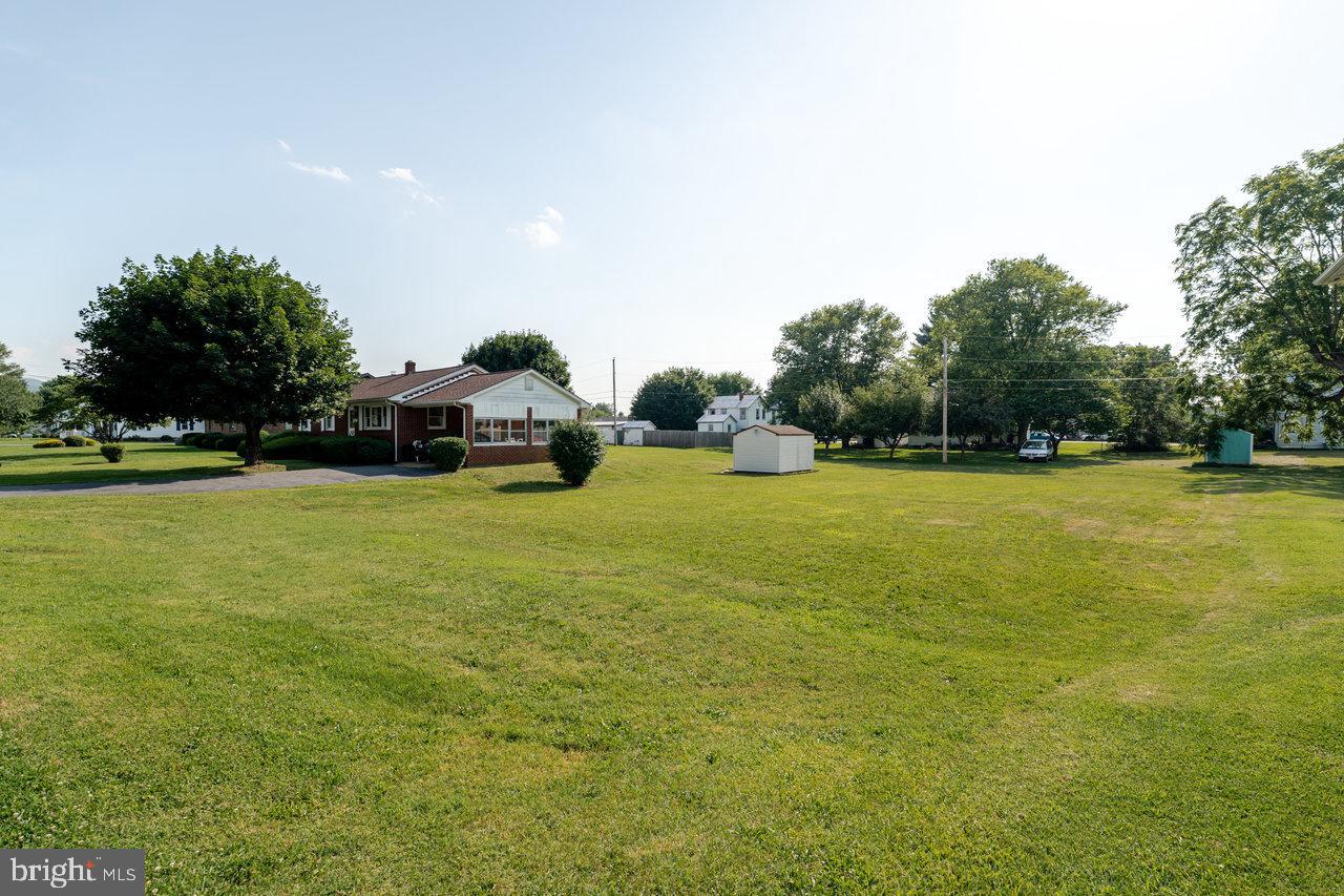 205 LEWIS AVE, ELKTON, Virginia 22827, 3 Bedrooms Bedrooms, ,1 BathroomBathrooms,Residential,For sale,205 LEWIS AVE,VARO2002414 MLS # VARO2002414