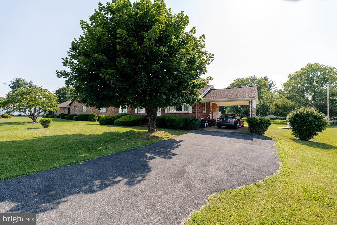 205 LEWIS AVE, ELKTON, Virginia 22827, 3 Bedrooms Bedrooms, ,1 BathroomBathrooms,Residential,For sale,205 LEWIS AVE,VARO2002414 MLS # VARO2002414