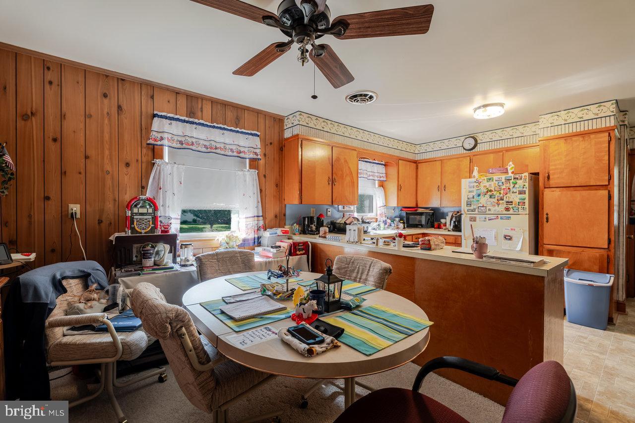 205 LEWIS AVE, ELKTON, Virginia 22827, 3 Bedrooms Bedrooms, ,1 BathroomBathrooms,Residential,For sale,205 LEWIS AVE,VARO2002414 MLS # VARO2002414