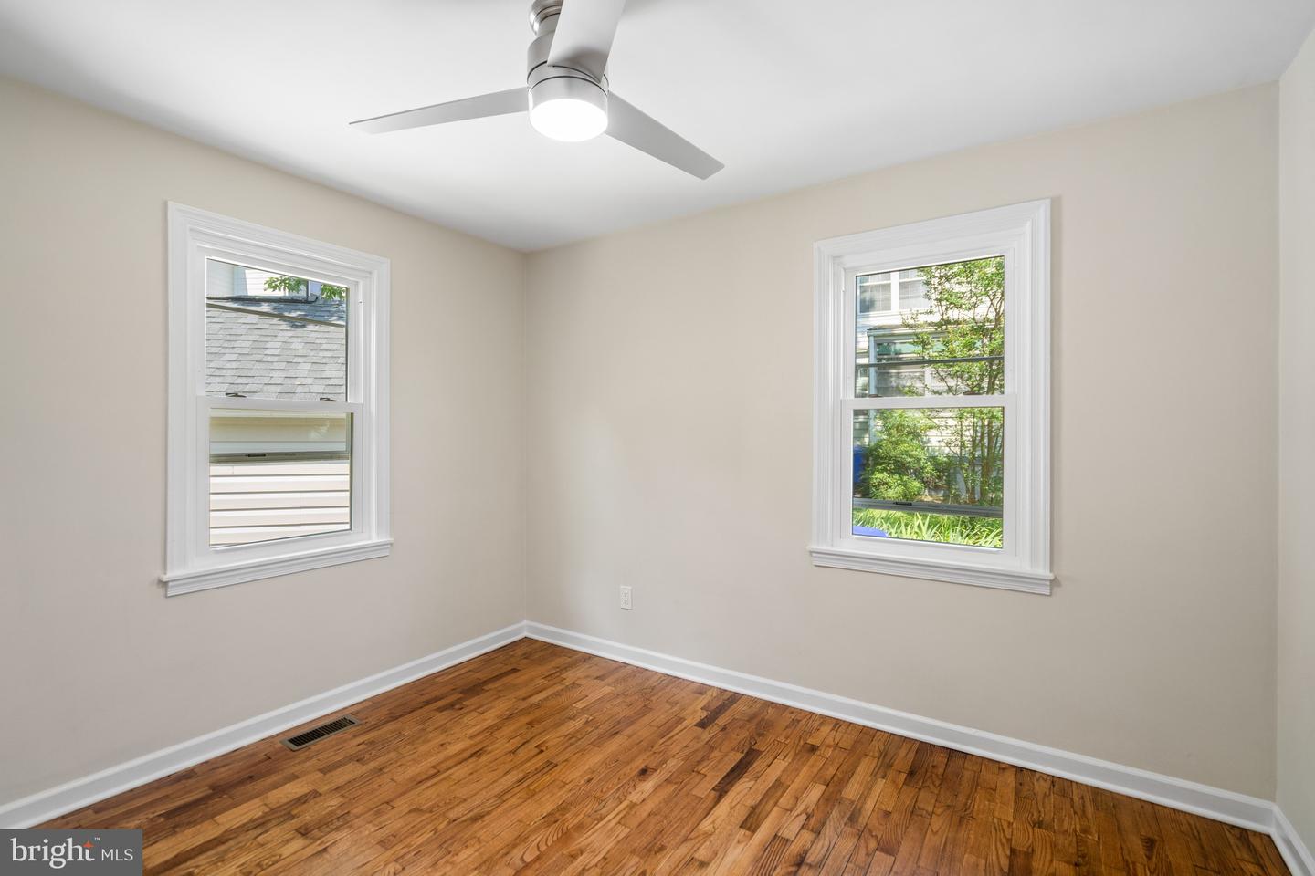 2108 S DINWIDDIE ST, ARLINGTON, Virginia 22206, 4 Bedrooms Bedrooms, ,3 BathroomsBathrooms,Residential,For sale,2108 S DINWIDDIE ST,VAAR2060000 MLS # VAAR2060000