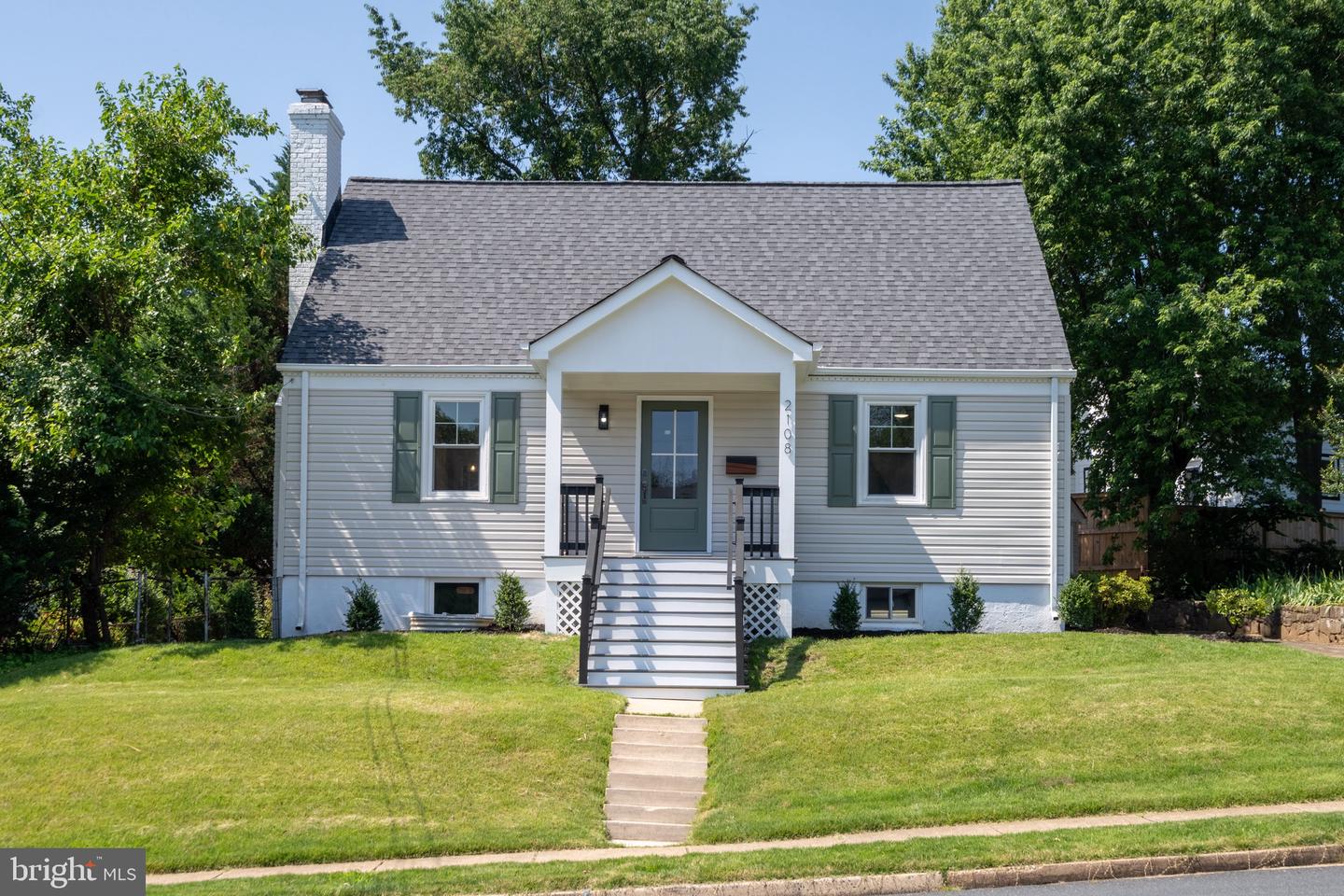 2108 S DINWIDDIE ST, ARLINGTON, Virginia 22206, 4 Bedrooms Bedrooms, ,3 BathroomsBathrooms,Residential,For sale,2108 S DINWIDDIE ST,VAAR2060000 MLS # VAAR2060000