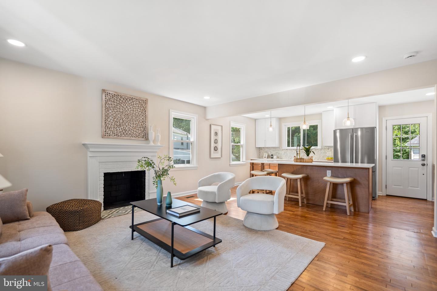 2108 S DINWIDDIE ST, ARLINGTON, Virginia 22206, 4 Bedrooms Bedrooms, ,3 BathroomsBathrooms,Residential,For sale,2108 S DINWIDDIE ST,VAAR2060000 MLS # VAAR2060000
