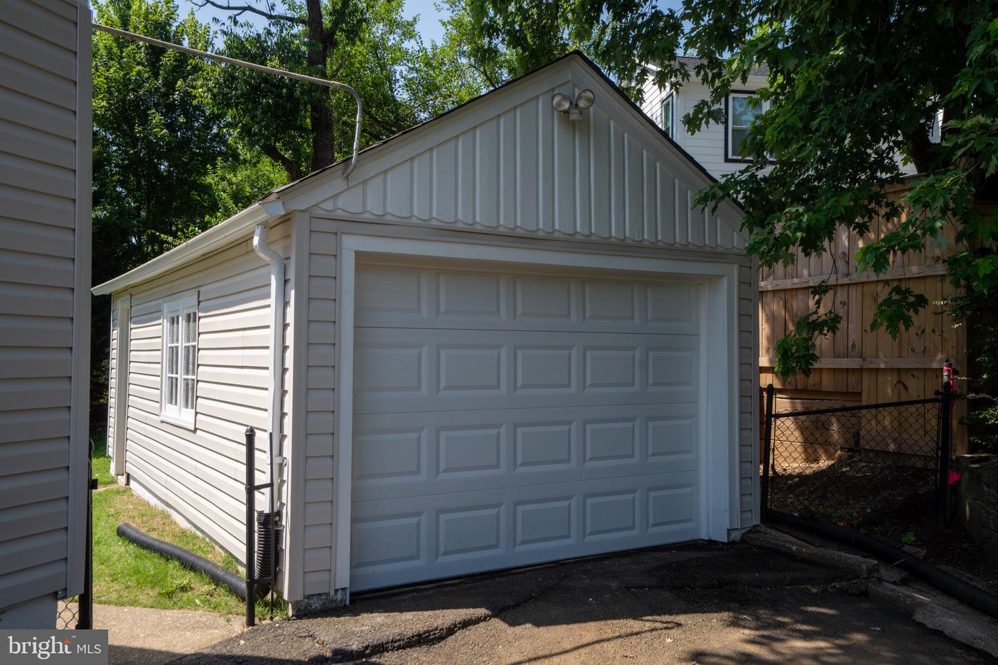2108 S DINWIDDIE ST, ARLINGTON, Virginia 22206, 4 Bedrooms Bedrooms, ,3 BathroomsBathrooms,Residential,For sale,2108 S DINWIDDIE ST,VAAR2060000 MLS # VAAR2060000