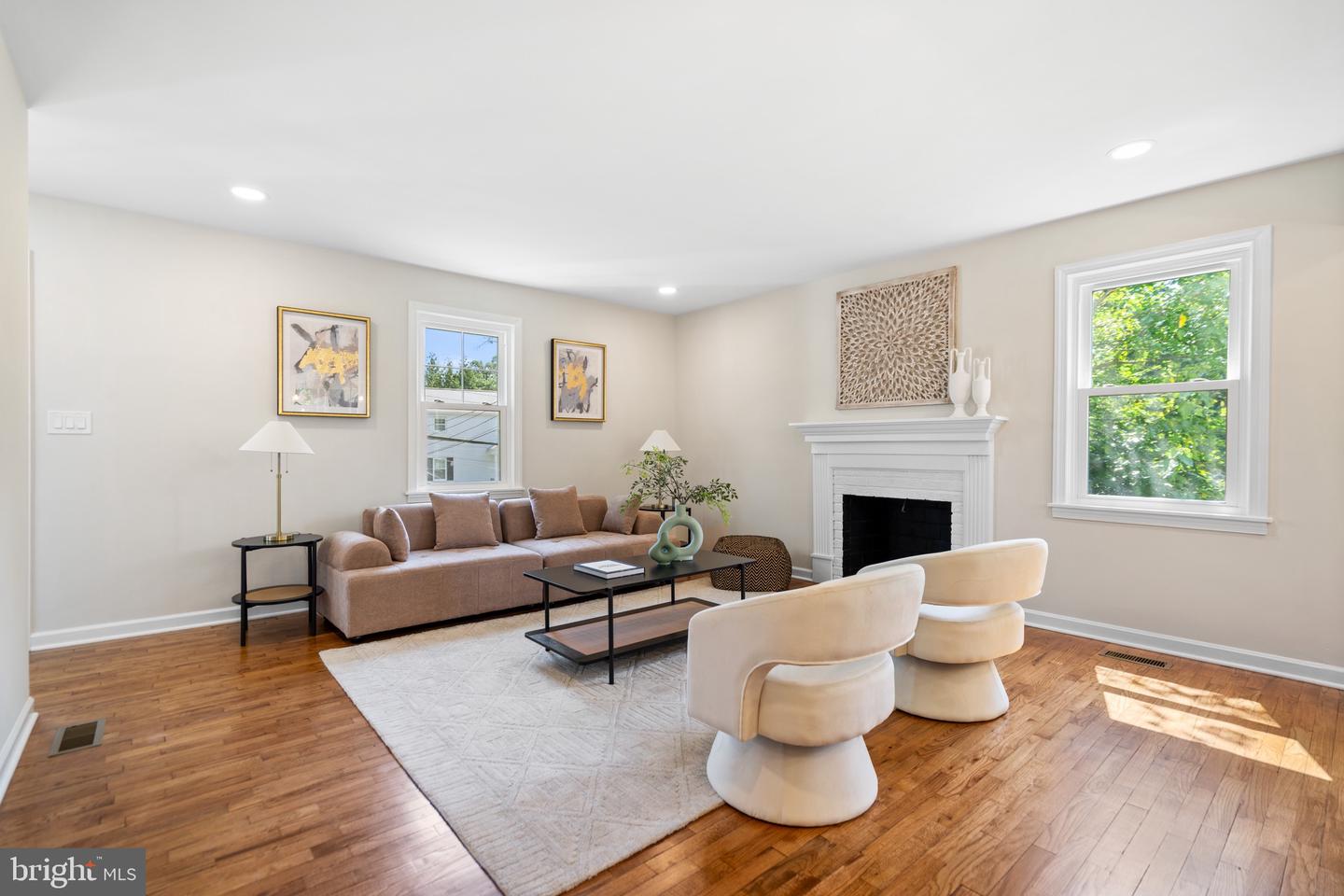2108 S DINWIDDIE ST, ARLINGTON, Virginia 22206, 4 Bedrooms Bedrooms, ,3 BathroomsBathrooms,Residential,For sale,2108 S DINWIDDIE ST,VAAR2060000 MLS # VAAR2060000