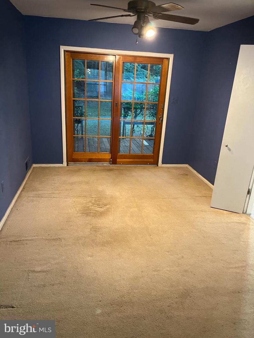 100 YEONAS CIR SE, VIENNA, Virginia 22180, 4 Bedrooms Bedrooms, ,3 BathroomsBathrooms,Residential,For sale,100 YEONAS CIR SE,VAFX2252608 MLS # VAFX2252608