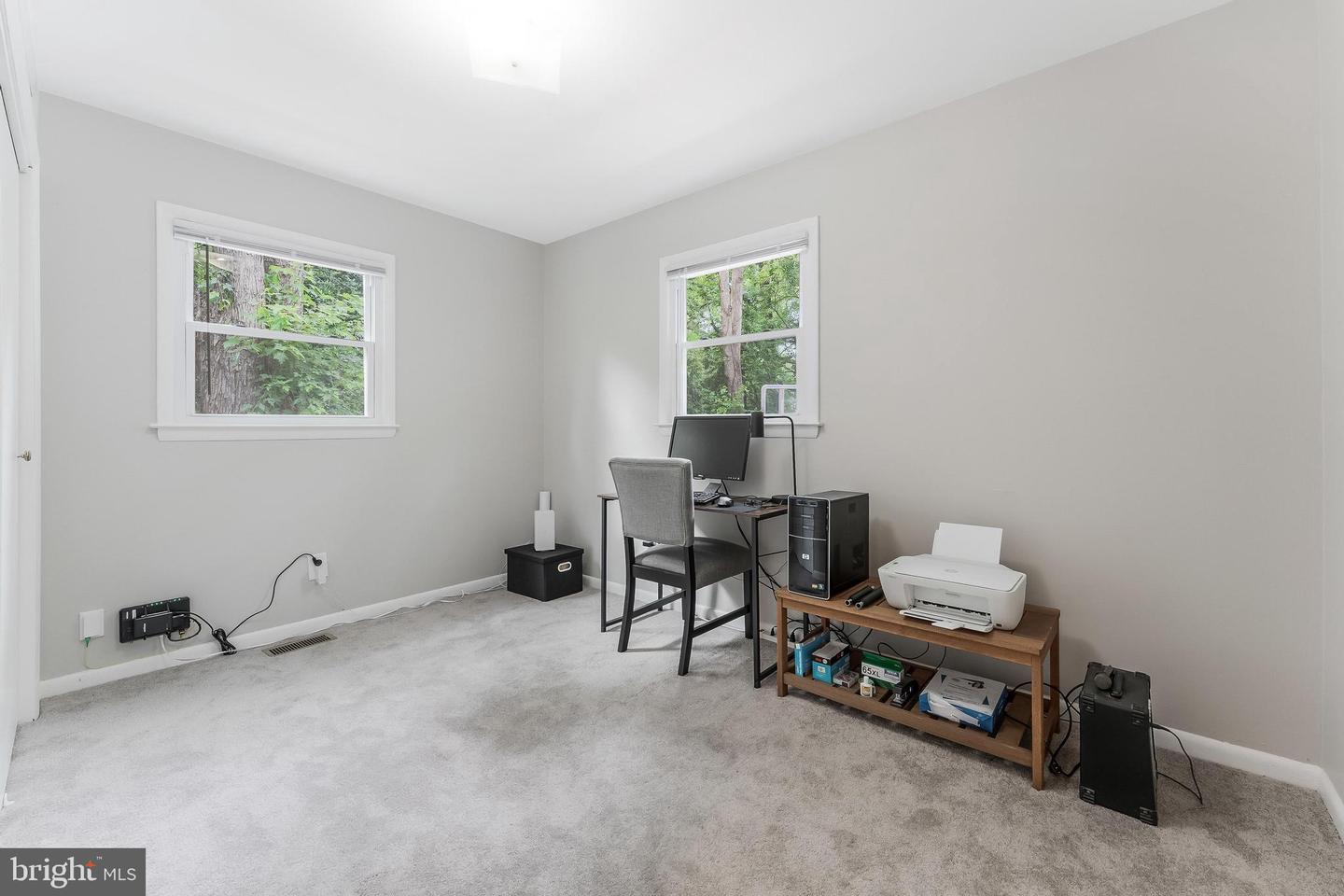 7920 OLD FALLS RD, MCLEAN, Virginia 22102, 3 Bedrooms Bedrooms, ,2 BathroomsBathrooms,Residential,For sale,7920 OLD FALLS RD,VAFX2252624 MLS # VAFX2252624