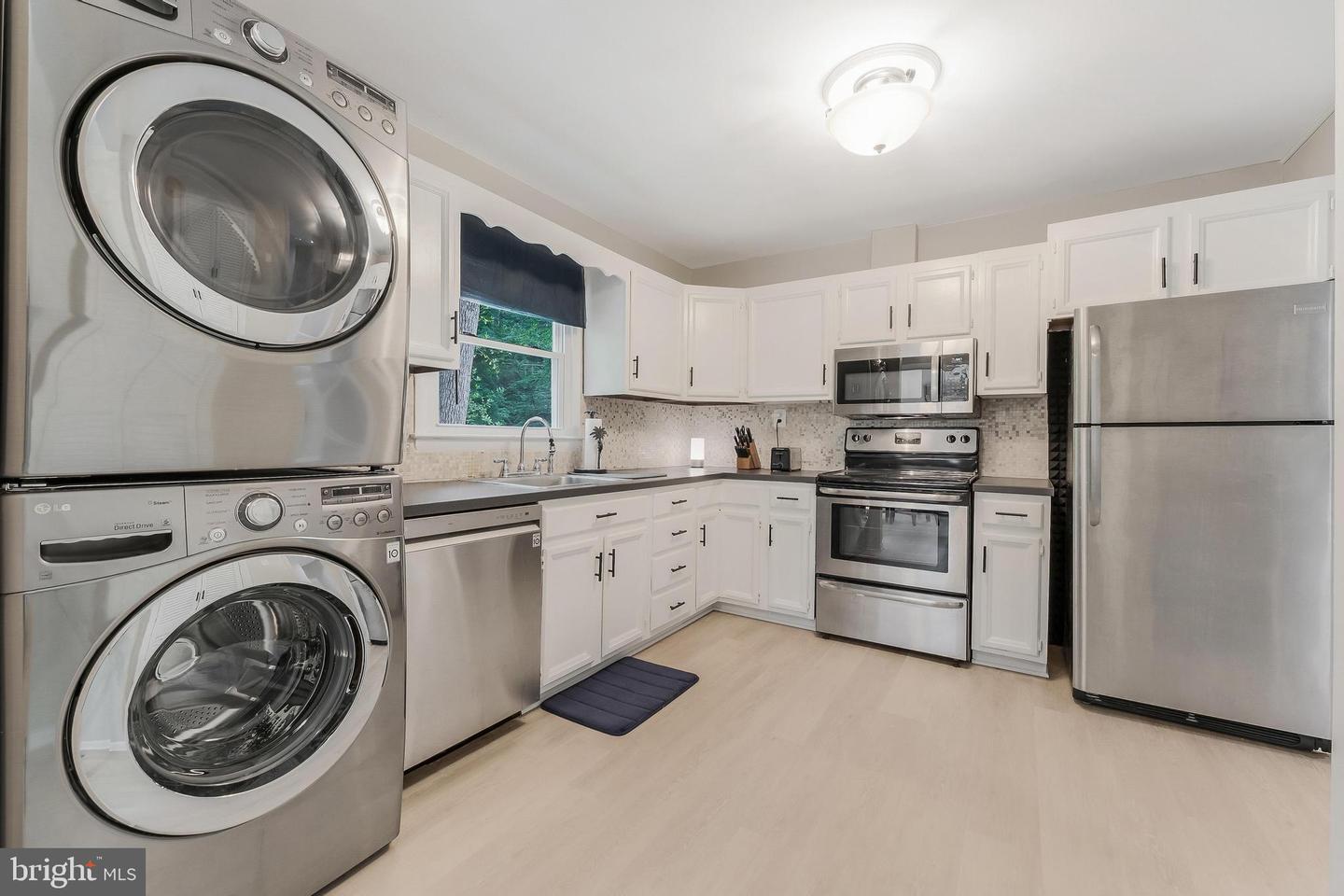 7920 OLD FALLS RD, MCLEAN, Virginia 22102, 3 Bedrooms Bedrooms, ,2 BathroomsBathrooms,Residential,For sale,7920 OLD FALLS RD,VAFX2252624 MLS # VAFX2252624