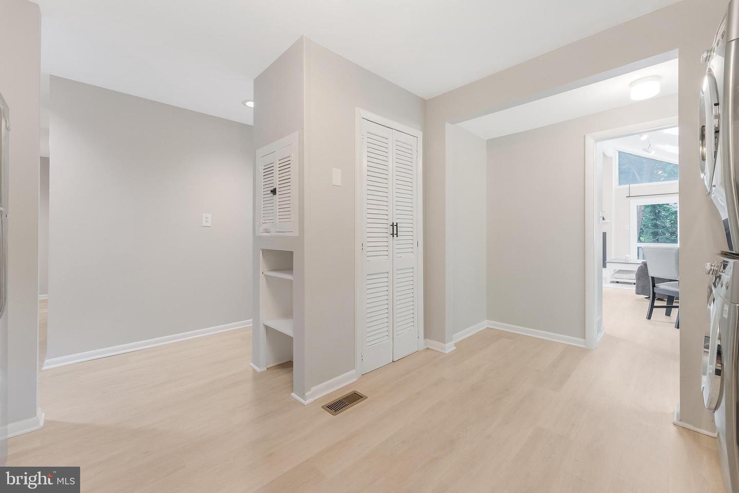 7920 OLD FALLS RD, MCLEAN, Virginia 22102, 3 Bedrooms Bedrooms, ,2 BathroomsBathrooms,Residential,For sale,7920 OLD FALLS RD,VAFX2252624 MLS # VAFX2252624