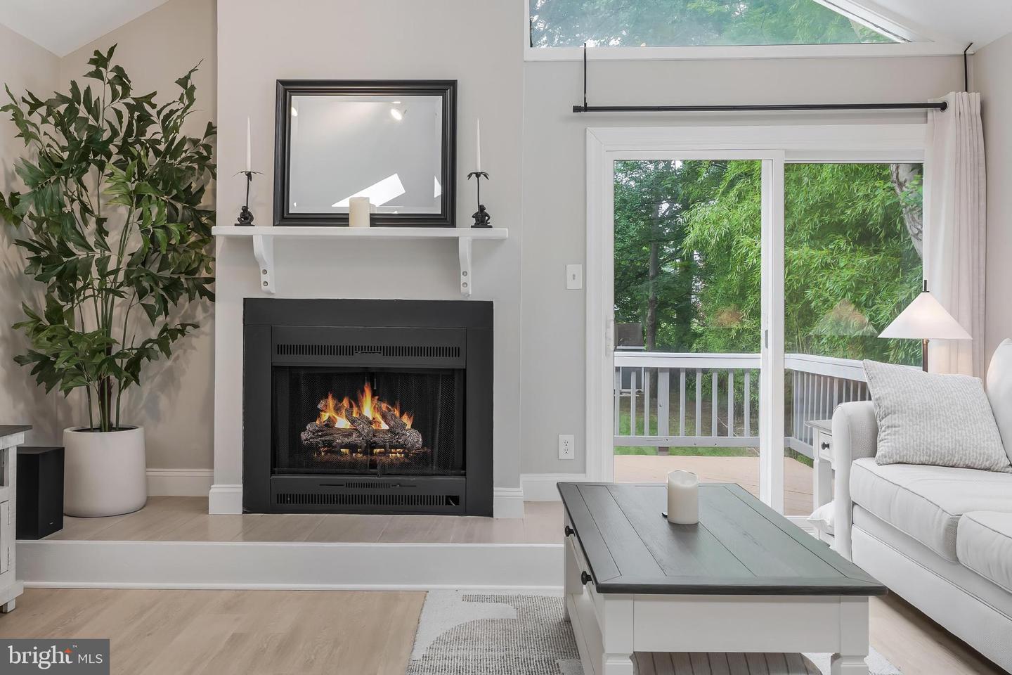 7920 OLD FALLS RD, MCLEAN, Virginia 22102, 3 Bedrooms Bedrooms, ,2 BathroomsBathrooms,Residential,For sale,7920 OLD FALLS RD,VAFX2252624 MLS # VAFX2252624
