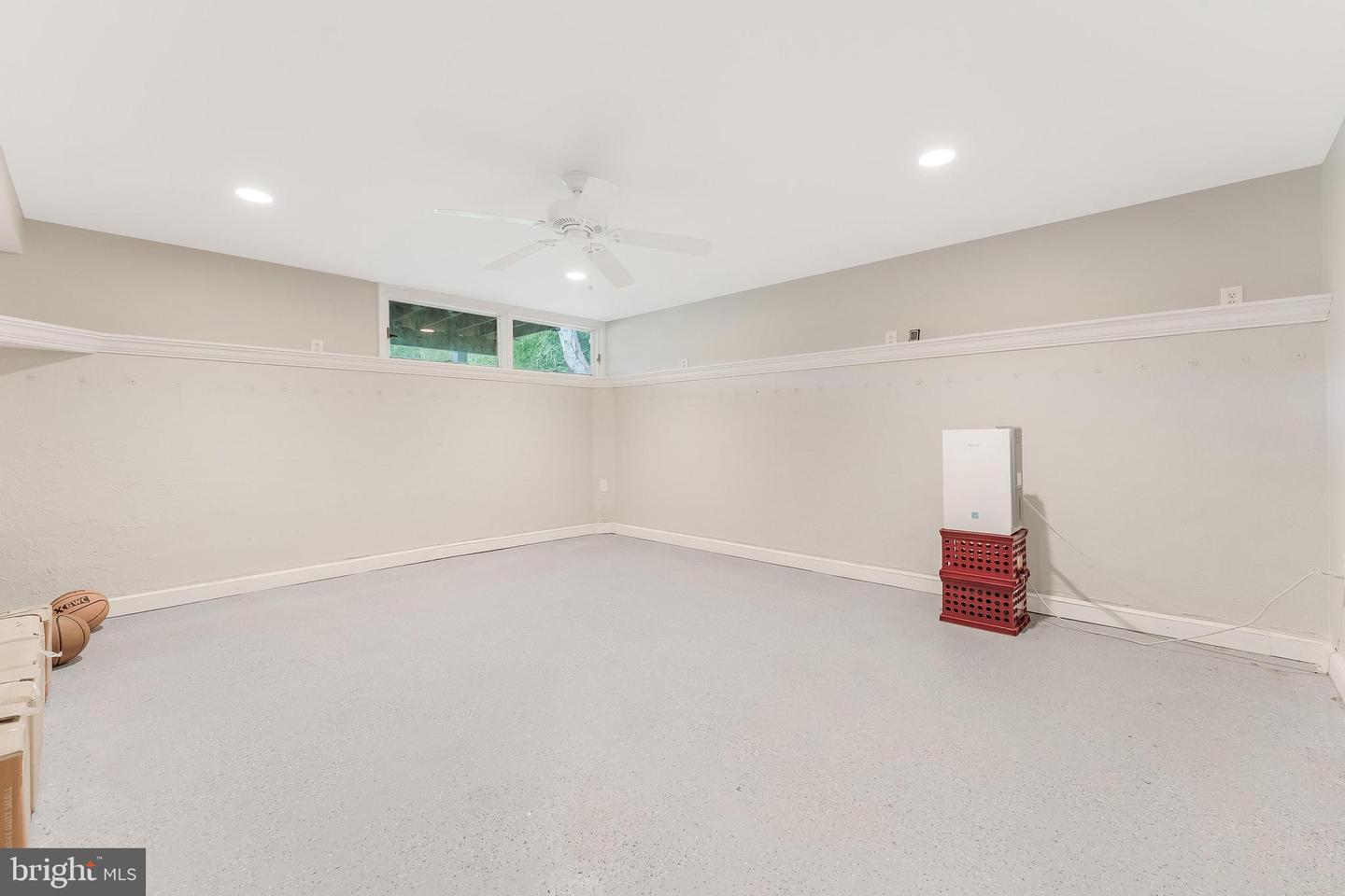 7920 OLD FALLS RD, MCLEAN, Virginia 22102, 3 Bedrooms Bedrooms, ,2 BathroomsBathrooms,Residential,For sale,7920 OLD FALLS RD,VAFX2252624 MLS # VAFX2252624