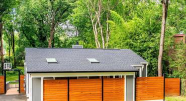 7920 OLD FALLS RD, MCLEAN, Virginia 22102, 3 Bedrooms Bedrooms, ,2 BathroomsBathrooms,Residential,For sale,7920 OLD FALLS RD,VAFX2252624 MLS # VAFX2252624