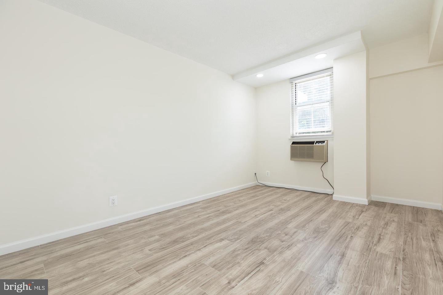 2030 N ADAMS ST #509, ARLINGTON, Virginia 22201, 1 Bedroom Bedrooms, ,1 BathroomBathrooms,Residential,For sale,2030 N ADAMS ST #509,VAAR2060012 MLS # VAAR2060012