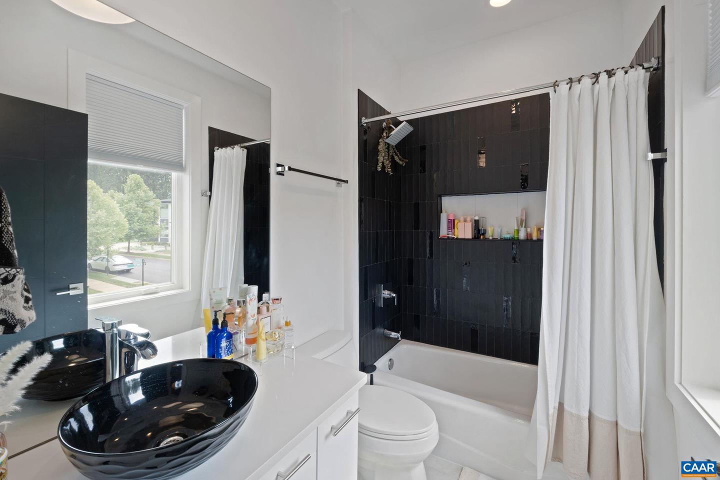 532 BENNETT ST, CHARLOTTESVILLE, Virginia 22901, 3 Bedrooms Bedrooms, ,3 BathroomsBathrooms,Residential,For sale,532 BENNETT ST,666248 MLS # 666248