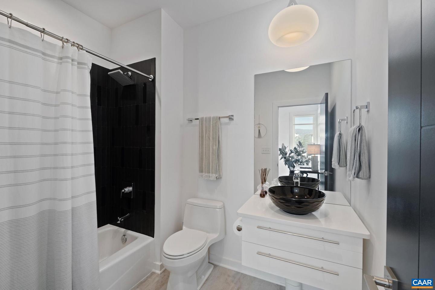 532 BENNETT ST, CHARLOTTESVILLE, Virginia 22901, 3 Bedrooms Bedrooms, ,3 BathroomsBathrooms,Residential,For sale,532 BENNETT ST,666248 MLS # 666248