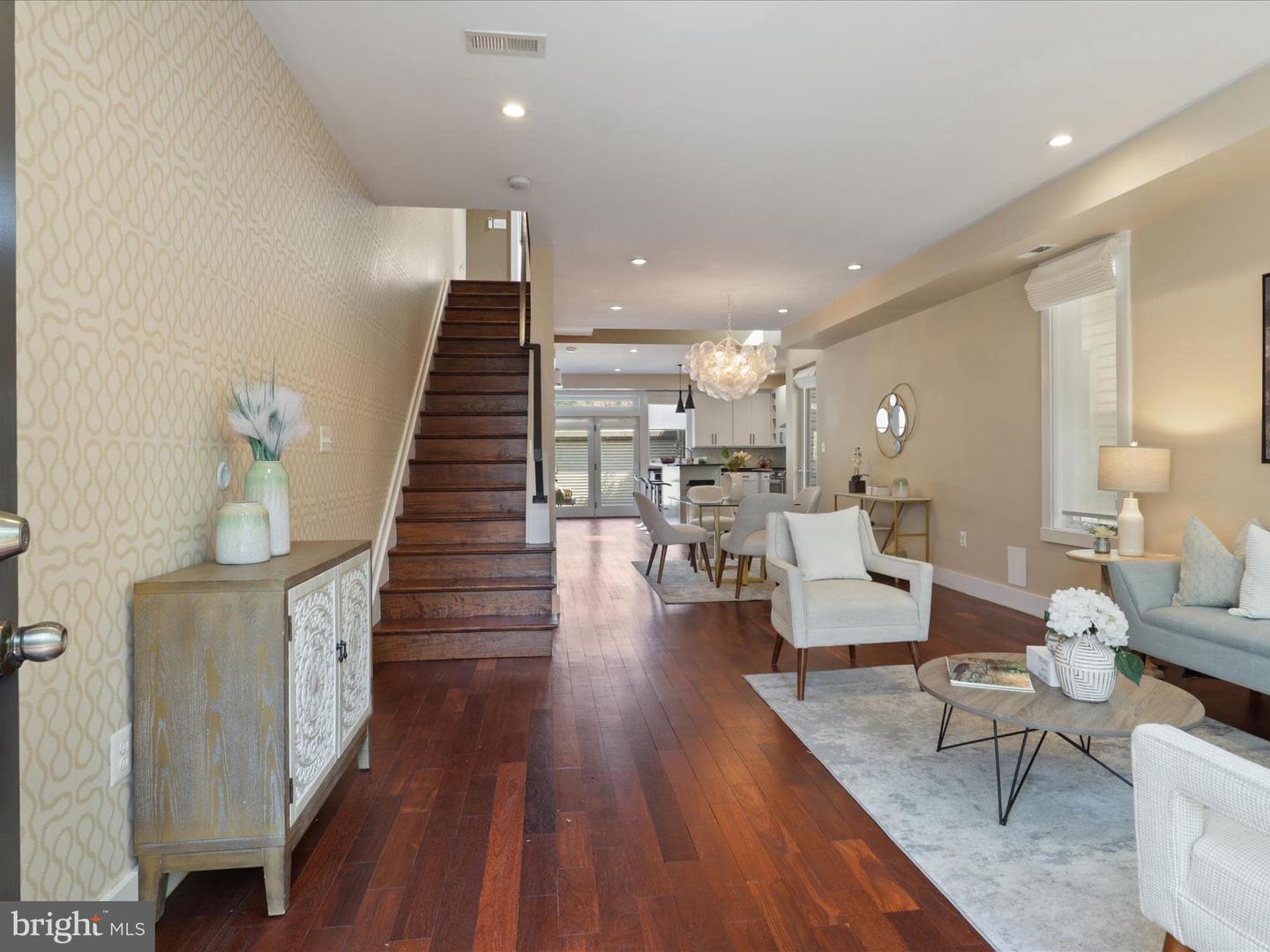 1524 GALES ST NE, WASHINGTON, District Of Columbia 20002, 3 Bedrooms Bedrooms, ,3 BathroomsBathrooms,Residential,For sale,1524 GALES ST NE,DCDC2208454 MLS # DCDC2208454