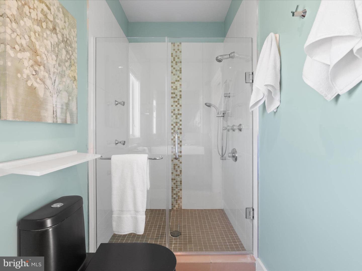 1524 GALES ST NE, WASHINGTON, District Of Columbia 20002, 3 Bedrooms Bedrooms, ,3 BathroomsBathrooms,Residential,For sale,1524 GALES ST NE,DCDC2208454 MLS # DCDC2208454