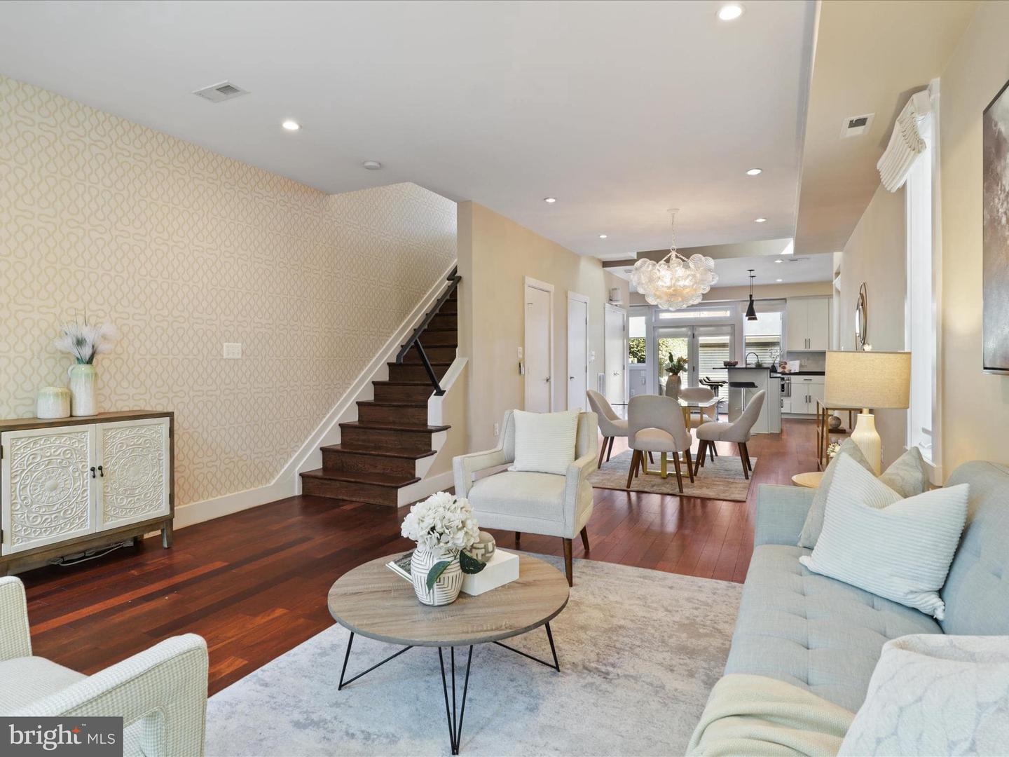1524 GALES ST NE, WASHINGTON, District Of Columbia 20002, 3 Bedrooms Bedrooms, ,3 BathroomsBathrooms,Residential,For sale,1524 GALES ST NE,DCDC2208454 MLS # DCDC2208454
