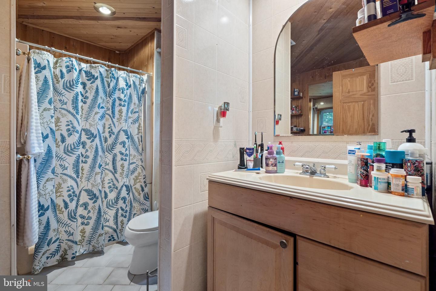 590 VAUGHT DR, FRONT ROYAL, Virginia 22630, 5 Bedrooms Bedrooms, ,3 BathroomsBathrooms,Residential,For sale,590 VAUGHT DR,VAWR2011600 MLS # VAWR2011600