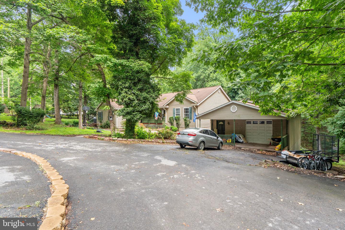 590 VAUGHT DR, FRONT ROYAL, Virginia 22630, 5 Bedrooms Bedrooms, ,3 BathroomsBathrooms,Residential,For sale,590 VAUGHT DR,VAWR2011600 MLS # VAWR2011600