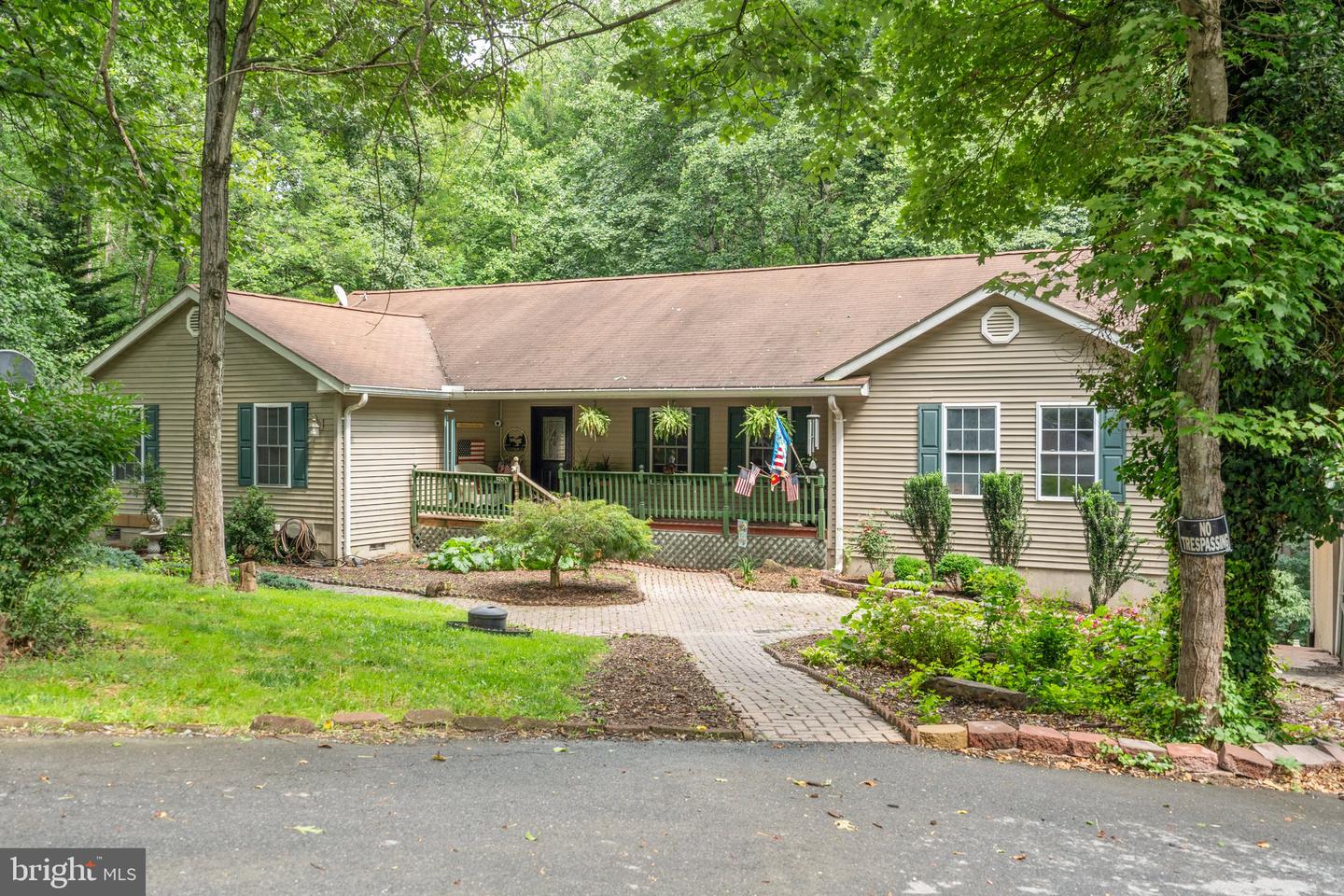 590 VAUGHT DR, FRONT ROYAL, Virginia 22630, 5 Bedrooms Bedrooms, ,3 BathroomsBathrooms,Residential,For sale,590 VAUGHT DR,VAWR2011600 MLS # VAWR2011600
