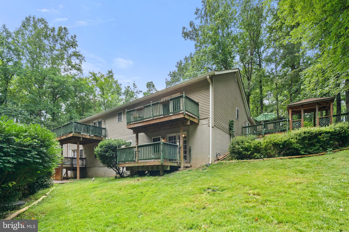 590 VAUGHT DR, FRONT ROYAL, Virginia 22630, 5 Bedrooms Bedrooms, ,3 BathroomsBathrooms,Residential,For sale,590 VAUGHT DR,VAWR2011600 MLS # VAWR2011600