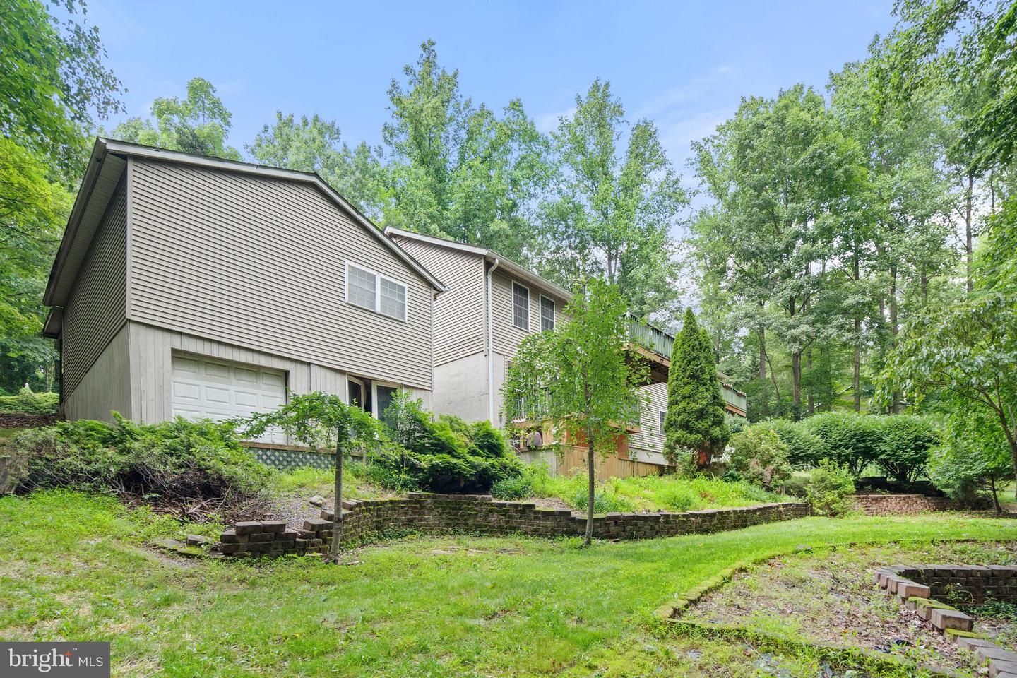 590 VAUGHT DR, FRONT ROYAL, Virginia 22630, 5 Bedrooms Bedrooms, ,3 BathroomsBathrooms,Residential,For sale,590 VAUGHT DR,VAWR2011600 MLS # VAWR2011600