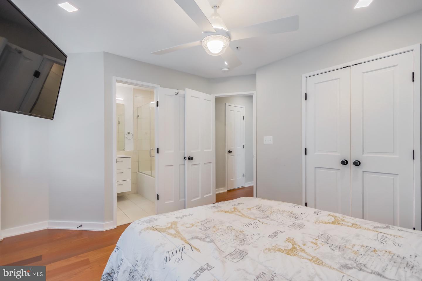 4106 GAULT PL NE #3, WASHINGTON, District Of Columbia 20019, 2 Bedrooms Bedrooms, ,2 BathroomsBathrooms,Residential,For sale,4106 GAULT PL NE #3,DCDC2208458 MLS # DCDC2208458