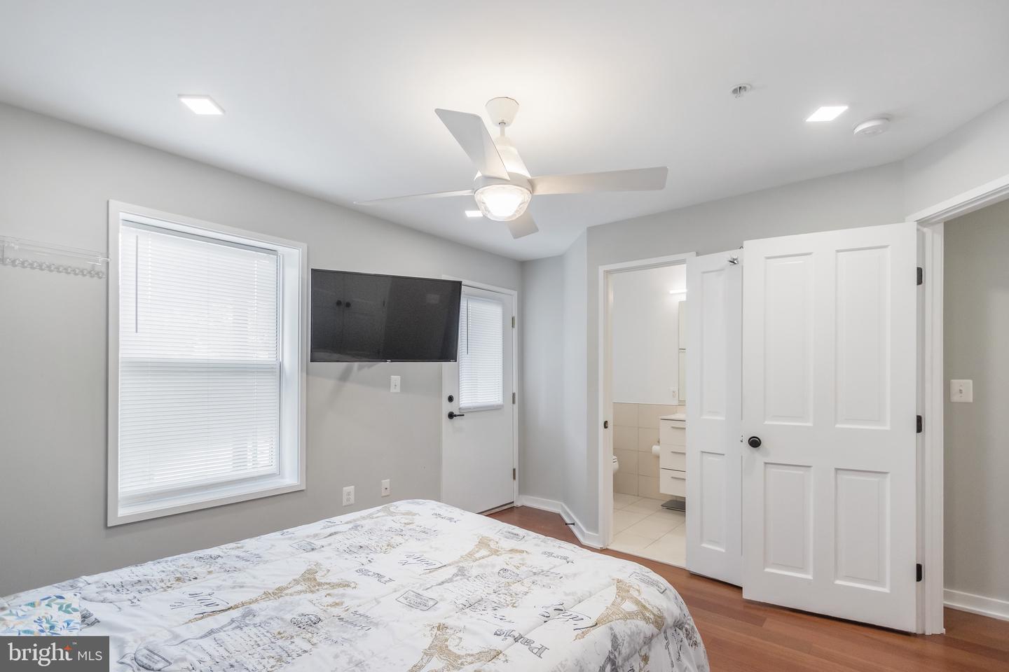 4106 GAULT PL NE #3, WASHINGTON, District Of Columbia 20019, 2 Bedrooms Bedrooms, ,2 BathroomsBathrooms,Residential,For sale,4106 GAULT PL NE #3,DCDC2208458 MLS # DCDC2208458