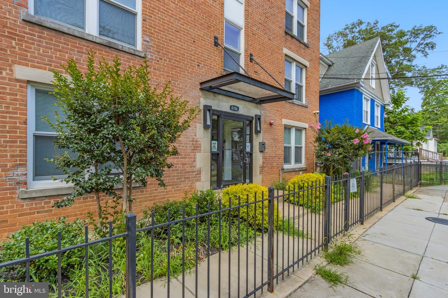 4106 GAULT PL NE #3, WASHINGTON, District Of Columbia 20019, 2 Bedrooms Bedrooms, ,2 BathroomsBathrooms,Residential,For sale,4106 GAULT PL NE #3,DCDC2208458 MLS # DCDC2208458