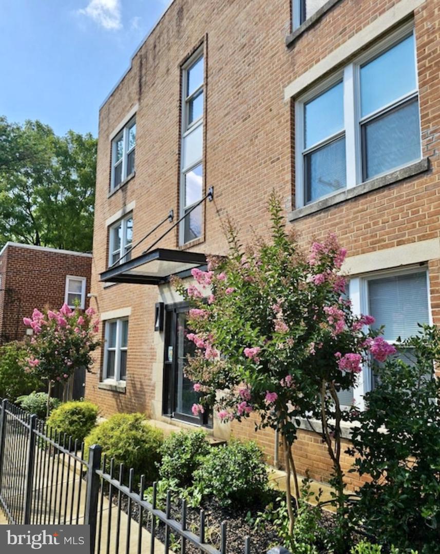 4106 GAULT PL NE #3, WASHINGTON, District Of Columbia 20019, 2 Bedrooms Bedrooms, ,2 BathroomsBathrooms,Residential,For sale,4106 GAULT PL NE #3,DCDC2208458 MLS # DCDC2208458
