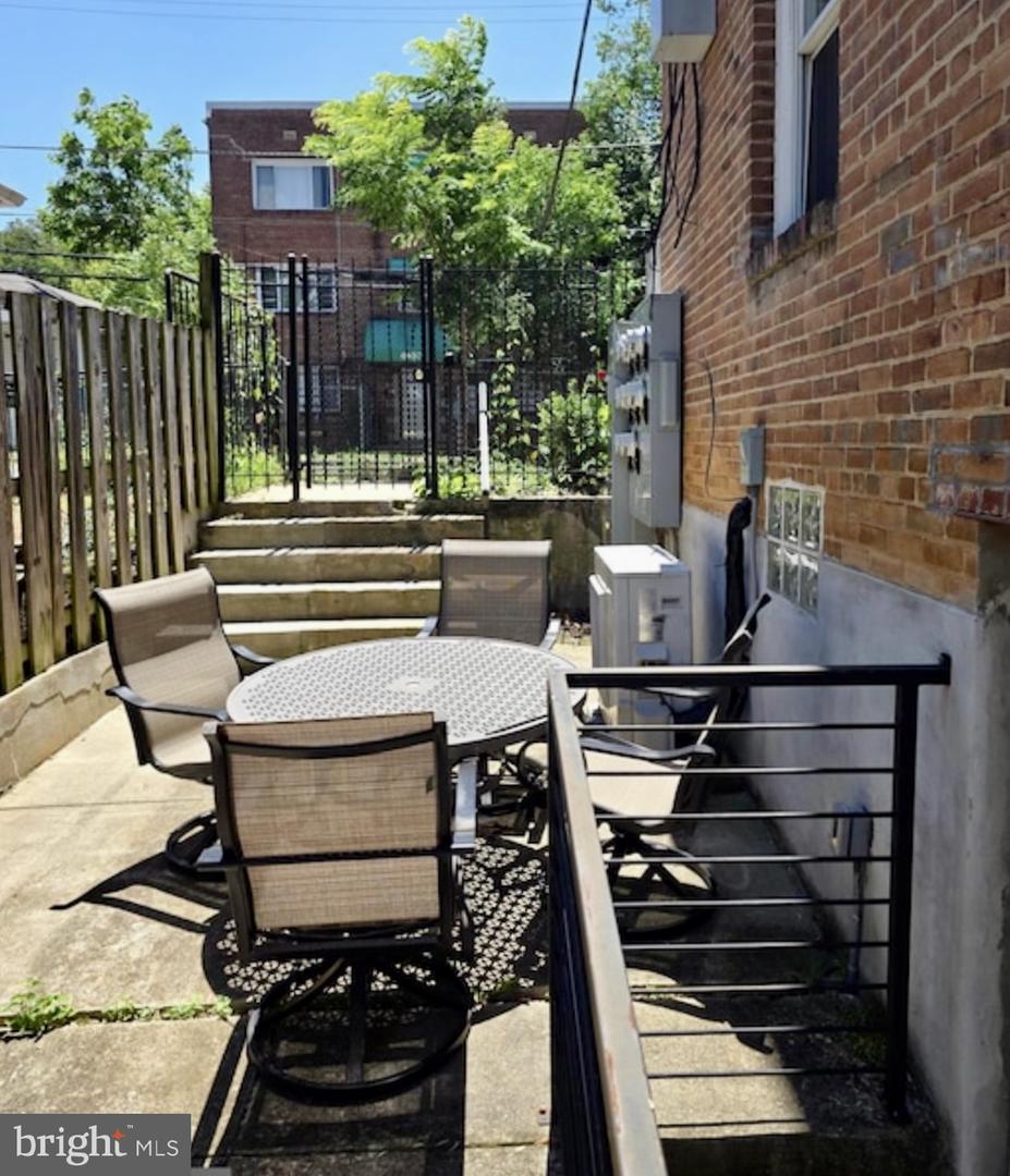 4106 GAULT PL NE #3, WASHINGTON, District Of Columbia 20019, 2 Bedrooms Bedrooms, ,2 BathroomsBathrooms,Residential,For sale,4106 GAULT PL NE #3,DCDC2208458 MLS # DCDC2208458