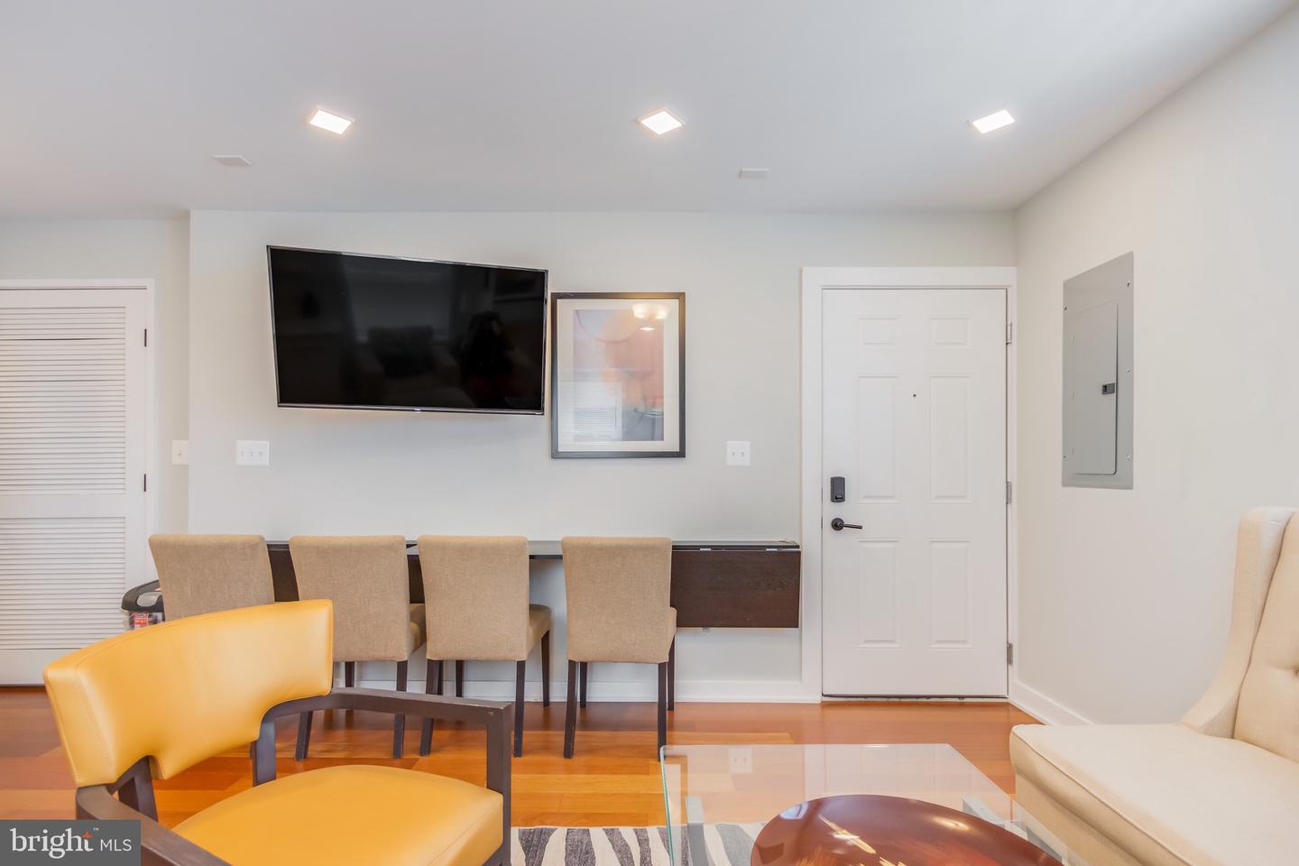 4106 GAULT PL NE #3, WASHINGTON, District Of Columbia 20019, 2 Bedrooms Bedrooms, ,2 BathroomsBathrooms,Residential,For sale,4106 GAULT PL NE #3,DCDC2208458 MLS # DCDC2208458
