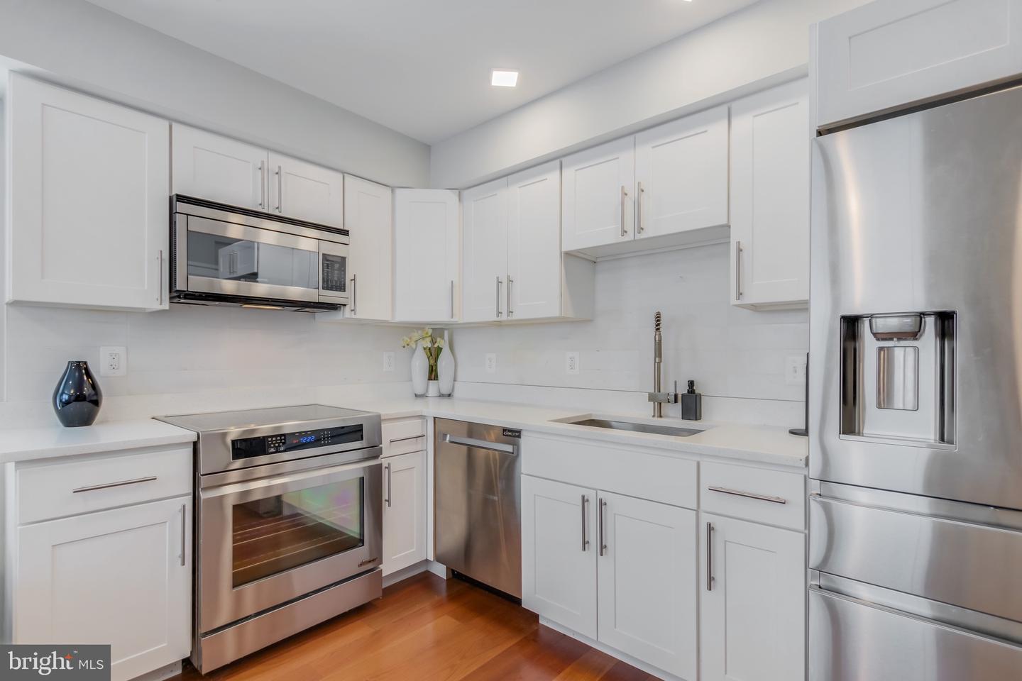 4106 GAULT PL NE #3, WASHINGTON, District Of Columbia 20019, 2 Bedrooms Bedrooms, ,2 BathroomsBathrooms,Residential,For sale,4106 GAULT PL NE #3,DCDC2208458 MLS # DCDC2208458