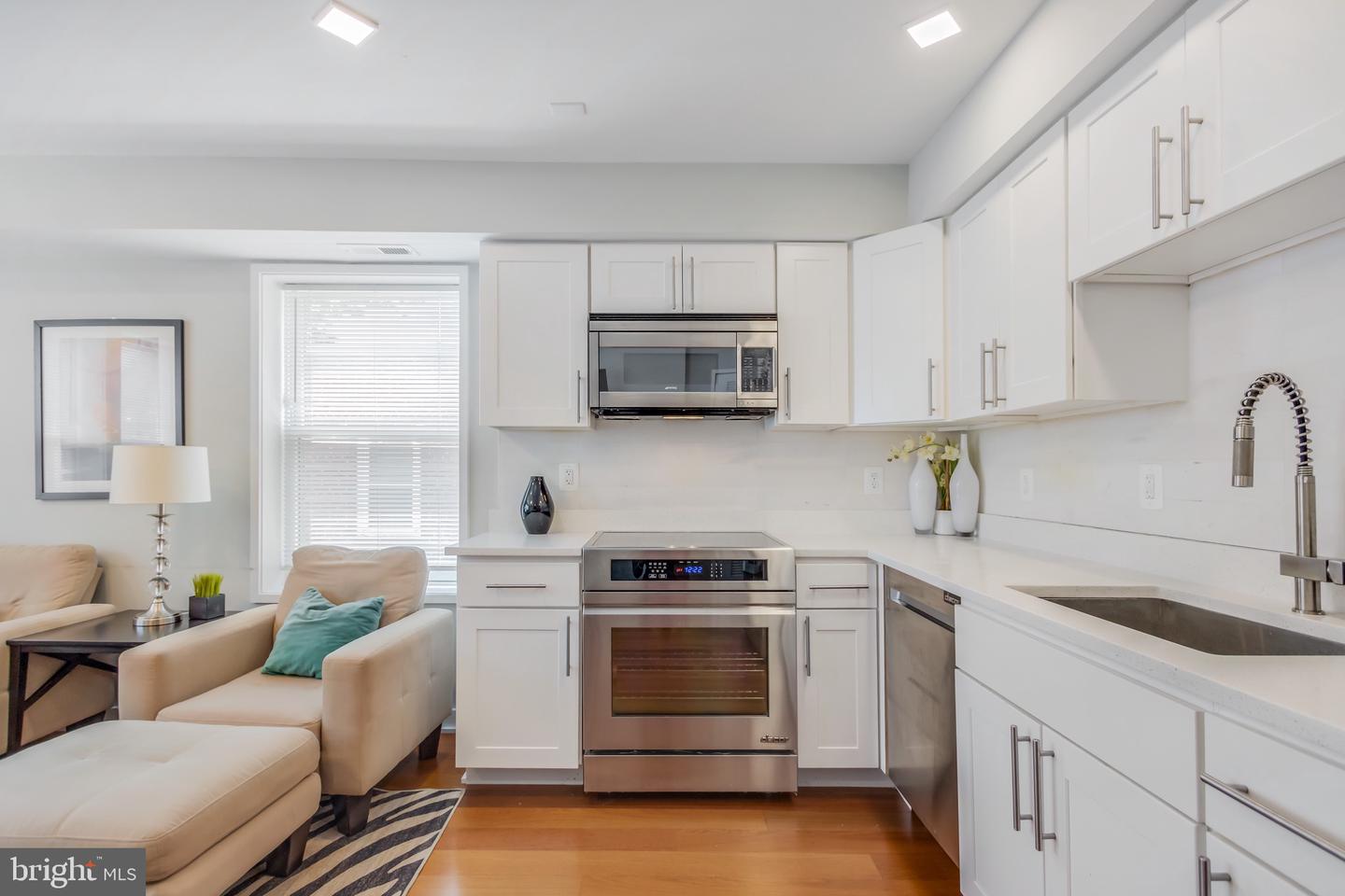 4106 GAULT PL NE #3, WASHINGTON, District Of Columbia 20019, 2 Bedrooms Bedrooms, ,2 BathroomsBathrooms,Residential,For sale,4106 GAULT PL NE #3,DCDC2208458 MLS # DCDC2208458