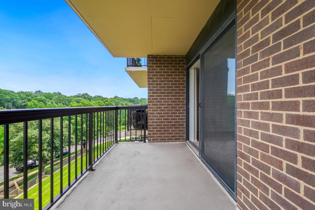 200 N PICKETT ST #509, ALEXANDRIA, Virginia 22304, 3 Bedrooms Bedrooms, ,2 BathroomsBathrooms,Residential,For sale,200 N PICKETT ST #509,VAAX2047072 MLS # VAAX2047072