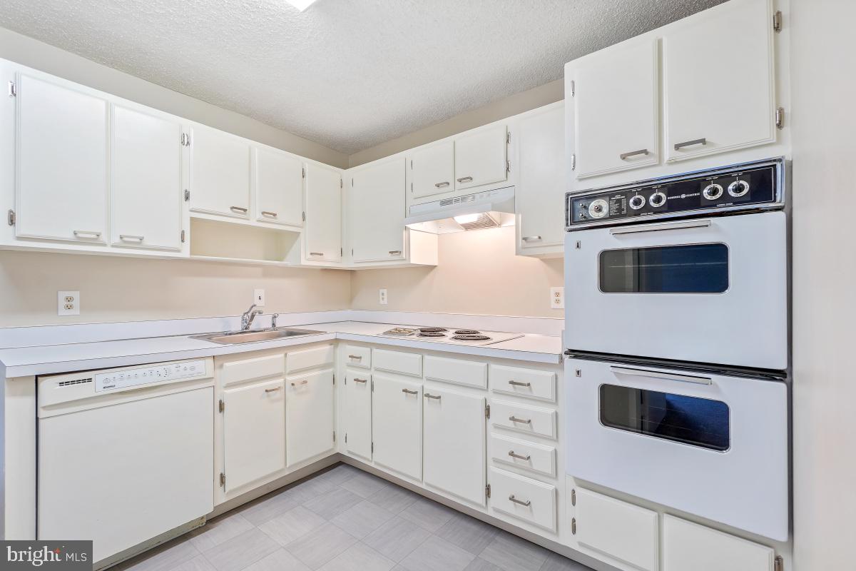 200 N PICKETT ST #509, ALEXANDRIA, Virginia 22304, 3 Bedrooms Bedrooms, ,2 BathroomsBathrooms,Residential,For sale,200 N PICKETT ST #509,VAAX2047072 MLS # VAAX2047072
