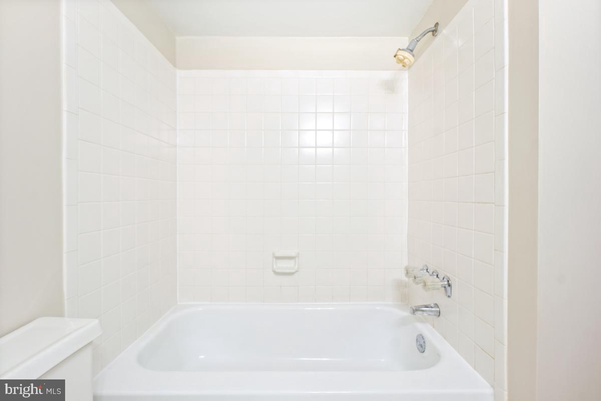 200 N PICKETT ST #509, ALEXANDRIA, Virginia 22304, 3 Bedrooms Bedrooms, ,2 BathroomsBathrooms,Residential,For sale,200 N PICKETT ST #509,VAAX2047072 MLS # VAAX2047072