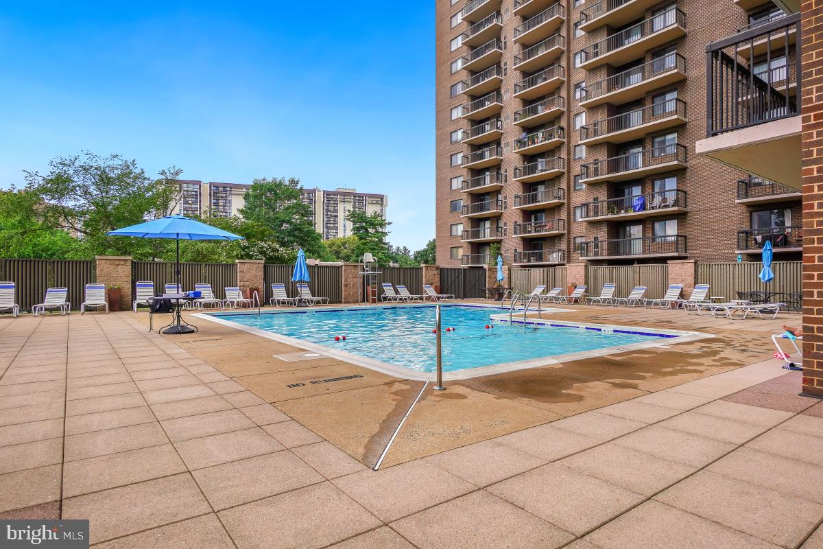 200 N PICKETT ST #509, ALEXANDRIA, Virginia 22304, 3 Bedrooms Bedrooms, ,2 BathroomsBathrooms,Residential,For sale,200 N PICKETT ST #509,VAAX2047072 MLS # VAAX2047072