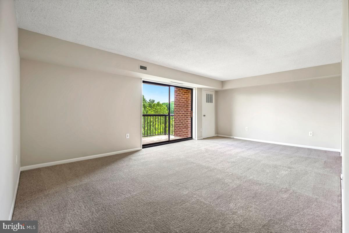 200 N PICKETT ST #509, ALEXANDRIA, Virginia 22304, 3 Bedrooms Bedrooms, ,2 BathroomsBathrooms,Residential,For sale,200 N PICKETT ST #509,VAAX2047072 MLS # VAAX2047072