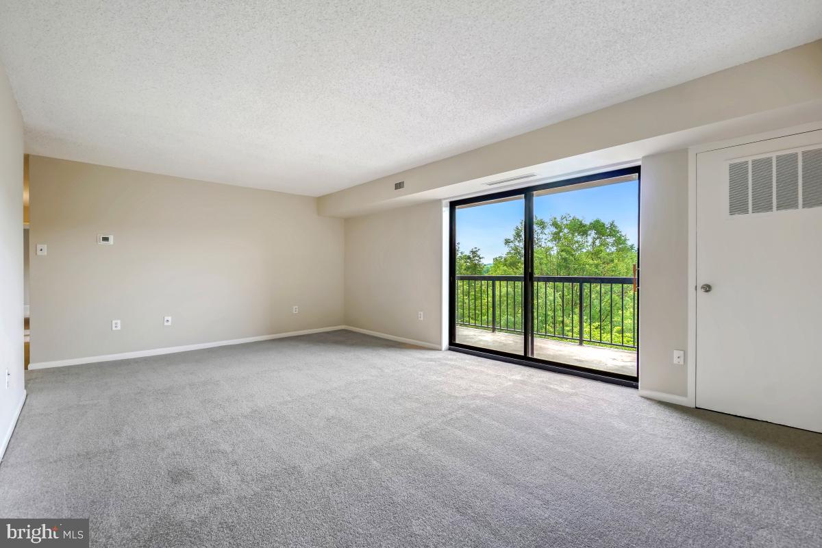 200 N PICKETT ST #509, ALEXANDRIA, Virginia 22304, 3 Bedrooms Bedrooms, ,2 BathroomsBathrooms,Residential,For sale,200 N PICKETT ST #509,VAAX2047072 MLS # VAAX2047072