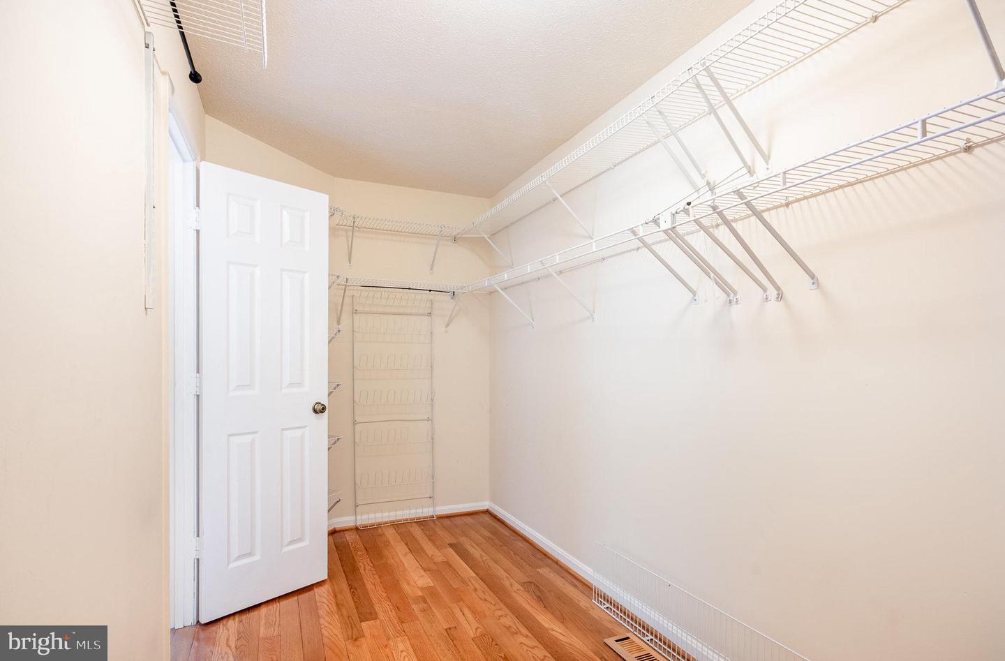 10402 LABRADOR LOOP, MANASSAS, Virginia 20112, 4 Bedrooms Bedrooms, ,3 BathroomsBathrooms,Residential,For sale,10402 LABRADOR LOOP,VAPW2098300 MLS # VAPW2098300