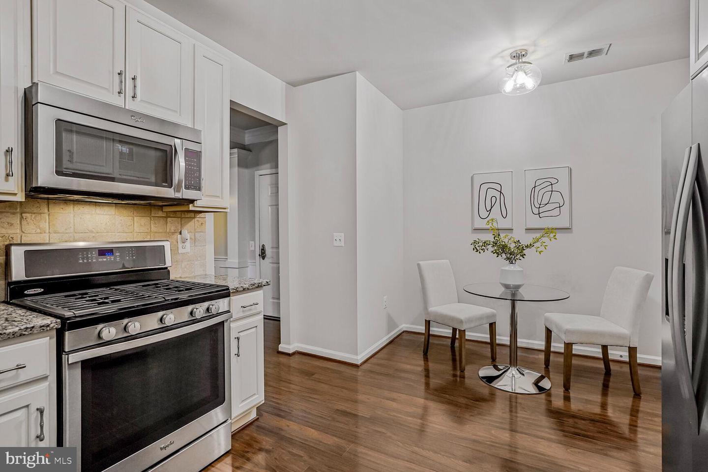 20600 HOPE SPRING TER #202, ASHBURN, Virginia 20147, 2 Bedrooms Bedrooms, ,2 BathroomsBathrooms,Residential,For sale,20600 HOPE SPRING TER #202,VALO2100848 MLS # VALO2100848