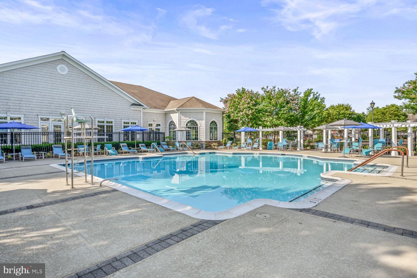 20600 HOPE SPRING TER #202, ASHBURN, Virginia 20147, 2 Bedrooms Bedrooms, ,2 BathroomsBathrooms,Residential,For sale,20600 HOPE SPRING TER #202,VALO2100848 MLS # VALO2100848